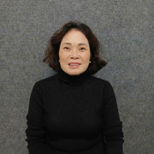 Cô    NGUYỄN THỊ NHƯỢNG   Sinh năm: 1963     Quê: Bình Định cần tìm việc