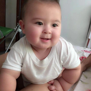 Em Cần 1 Chị Chăm Bé 5 Tháng Lương 11tr Ở Gần Chợ Bến Thành (bao Ở Lại)