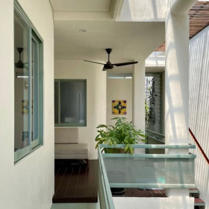 TÌM NGƯỜI GIỮ XE - QUẬN 1
