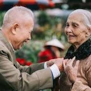 TUYỂN CÔ CHĂM BÀ 💰 Lương:  15.000.000/tháng Đ/c: Đức Hoà - Long An