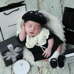 Tuyển Gấp 1 Cô Chăm Bé Đi Làm Bao Ăn Ở Lại Ạ