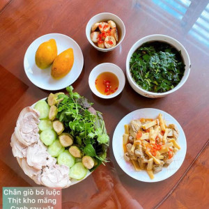 Hằng Ngày Bận Bịu Nên Rất Cần Một Chị Có Thể Về Dọn Dẹp Và Nấu Ăn Cho Cả Nhà