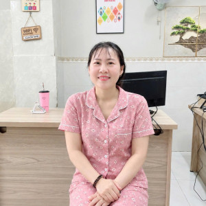 Chị Hồng Tìm giúp việc nhà - Kinh tế gia đình khó khăn chị mong sớm tìm được việc