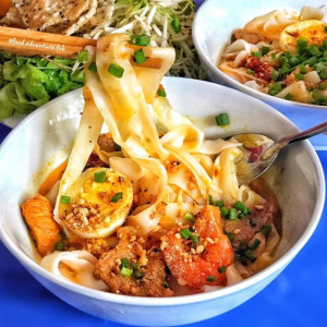 Cần Tìm Người Phụ Quán