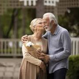 Cô Ơi, Con Cần Gấp Người Chăm Sóc Ông Bà Ở Quận 9_làm Việc Ngay