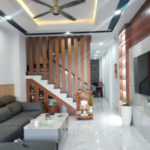 Cần Chị Giúp Việc Nhà, Ở Nội Bộ Khu Nam Phú Quận 7, Lương 11 Triệu, Bao Ăn Ở.