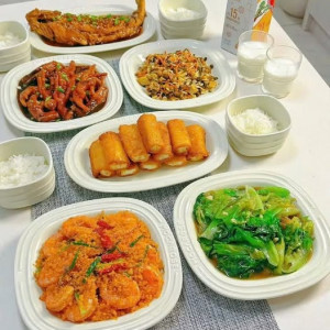 TÌM NỮ PHỤ QUÁN CHÁO – LƯƠNG 10 TRIỆU/THÁNG