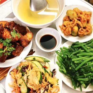 Ở Vinhome, Quận 10 Cần Chị Giúp Việc Nhà, Nấu Ăn Lương 11 Triệu Bao Ăn Ở.