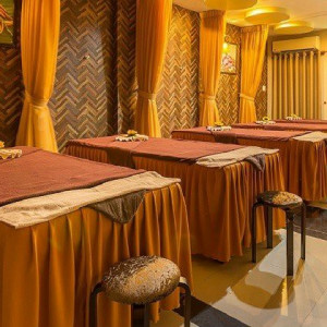 Cần 1 Chị Tạp Vụ Spa Ở Đường Thi Sách Quận 1 (đi Về) Lương 10tr