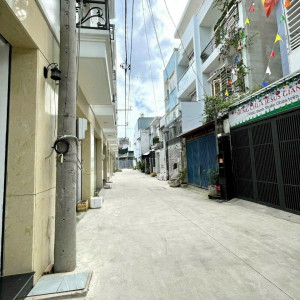 Gia Đình Em Cần Tìm Cô Giúp Việc Làm Ăn Ở Lại Tại Q12